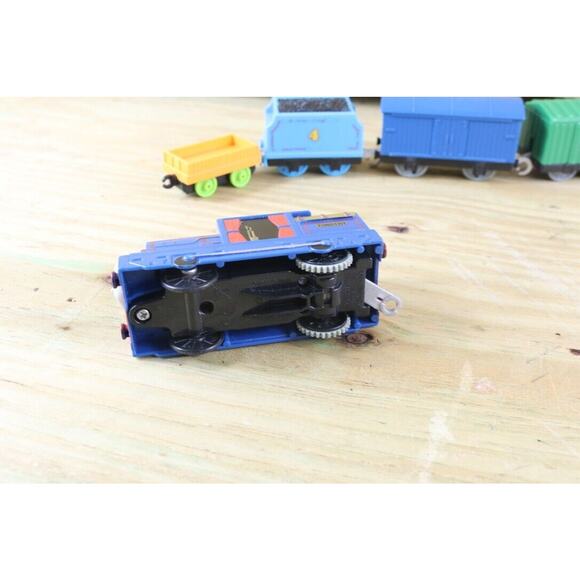 Thomas & Friends 2013 Gullane Timothy Motorized 13 Box Cars Trackmaster TOMY - Picture 3 of 9